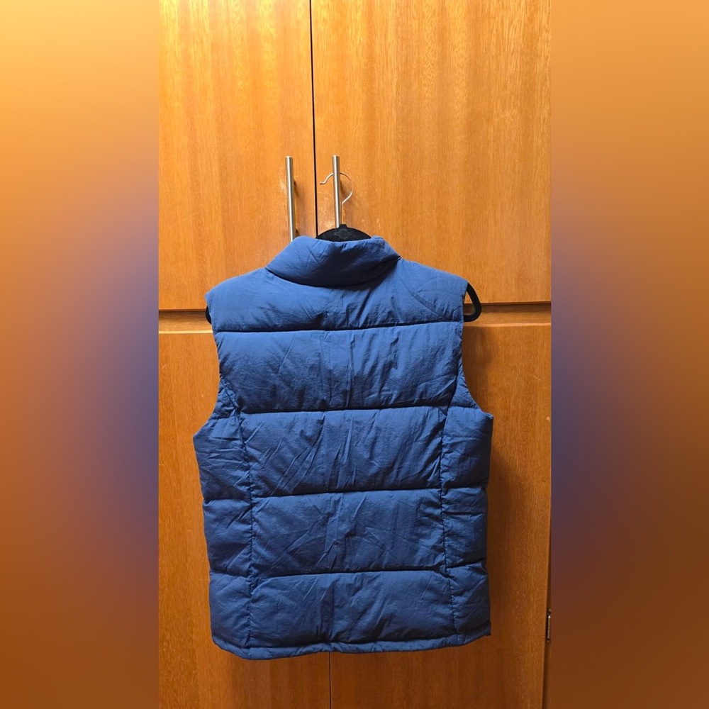 BASS Outdoor NWT Puffer Vest Men’s Medium Ensign Blue Warm Quilted Winter - Picture 3 of 4